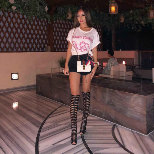 Проститутка Питера Мая Брюнетка c 3 размером груди у метро Горьковская Санкт-Петербург Фото-3